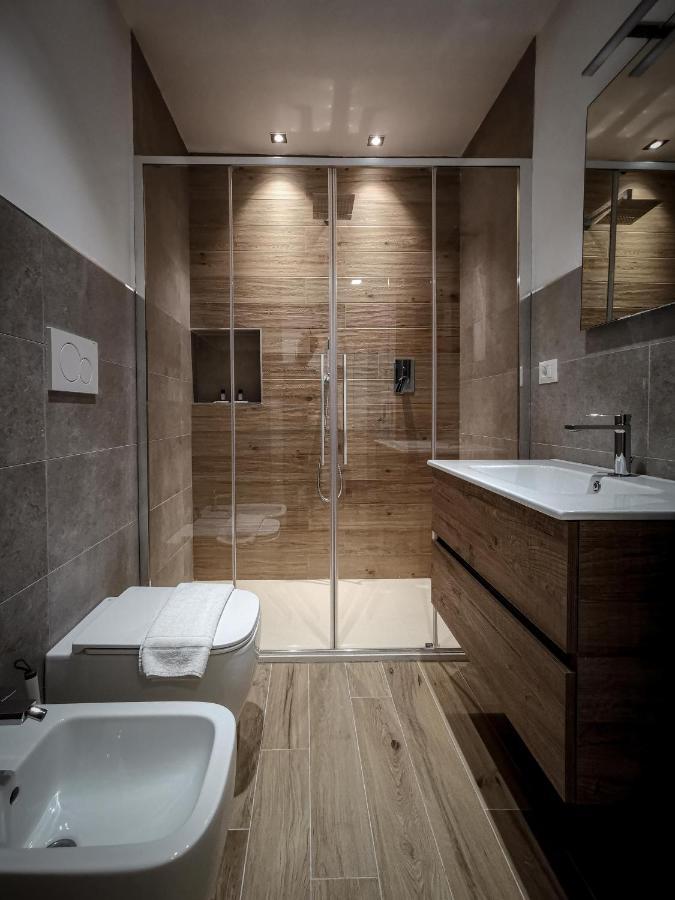 L Arche Comfort & Relax Brown Home Di Via Varesina Milánó Kültér fotó